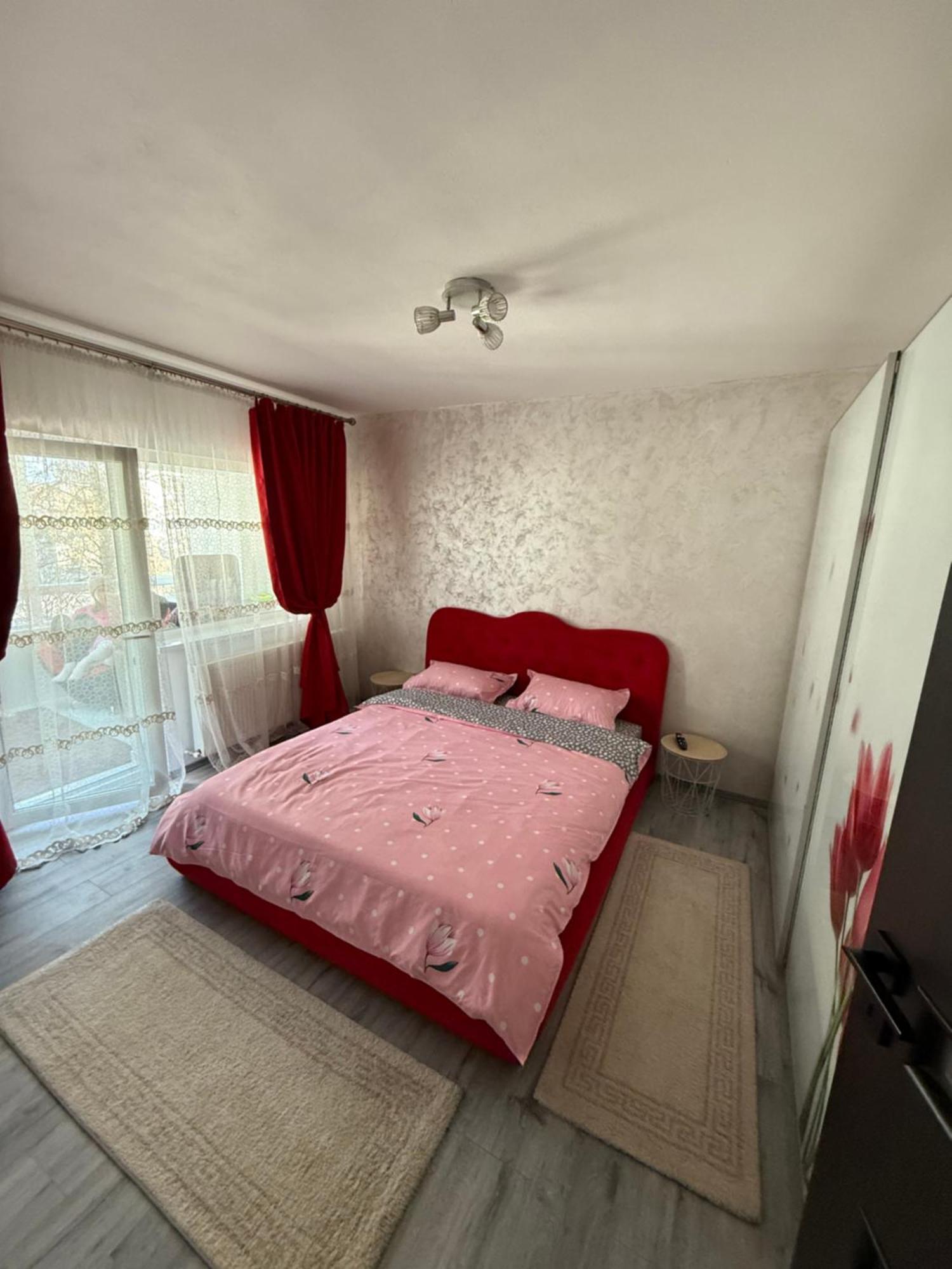 Apartament Cozy Dragasani Екстериор снимка