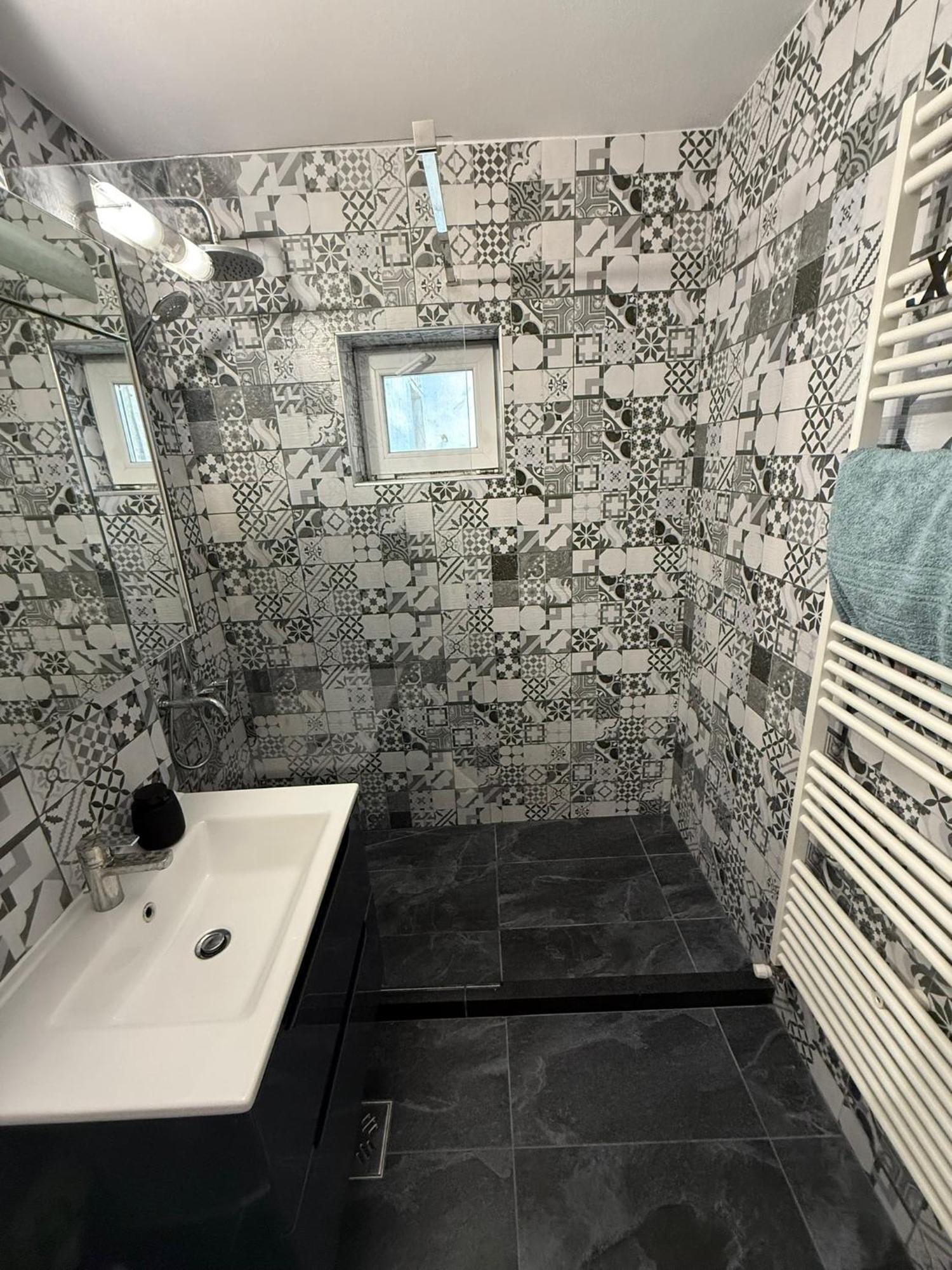 Apartament Cozy Dragasani Екстериор снимка