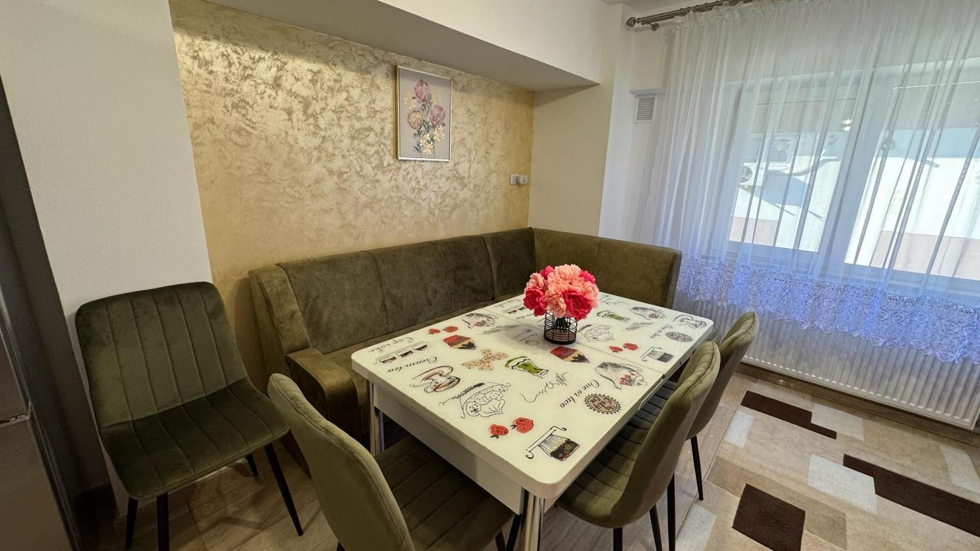Apartament Cozy Dragasani Екстериор снимка